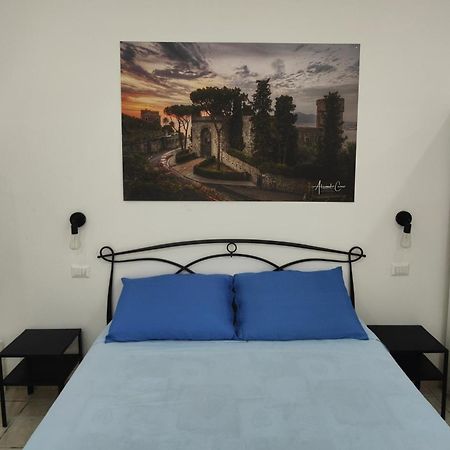 شقة La Residenza Del Marchese كاستيلاّماري دي ستا المظهر الخارجي الصورة